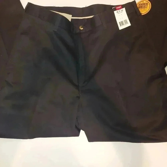 New w/ Tags MENS Wrangler  Cotton Black Khaki Pants Stain Blocker 38x32 38W 32L - Picture 3 of 5